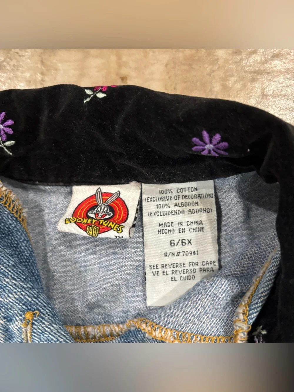 Looney Tunes Tweety Bird Kids Size 6/6X Jean jacket Velvet Trim 1990’s Vintage